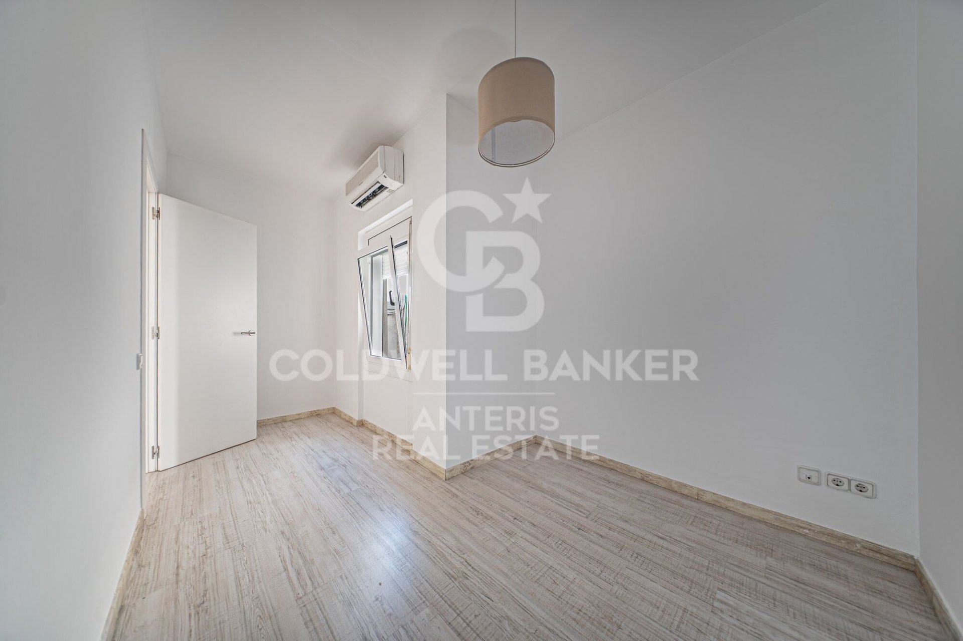 Penthauss Barcelona, Spānijā 2 istabas, 114 m2 Nr. 178827