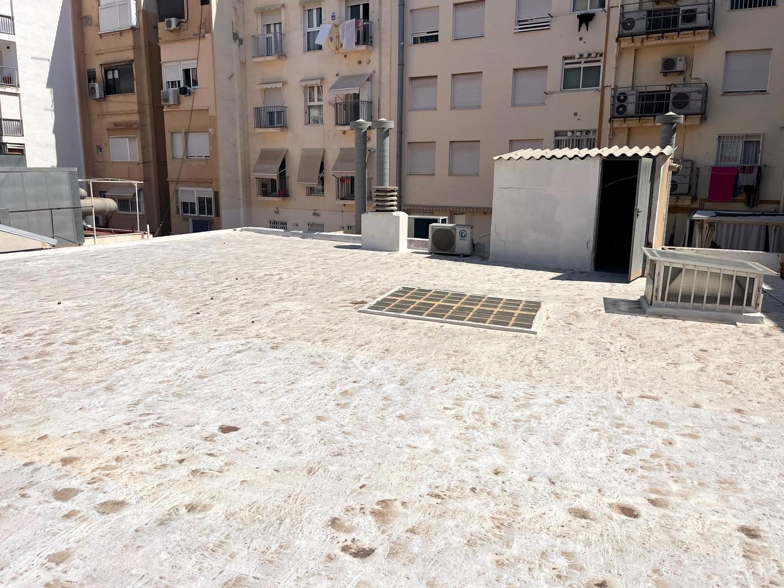Liikekiinteistö Valencia, Espanja 2 makuuhuonetta, 227 m2 No. 133556
