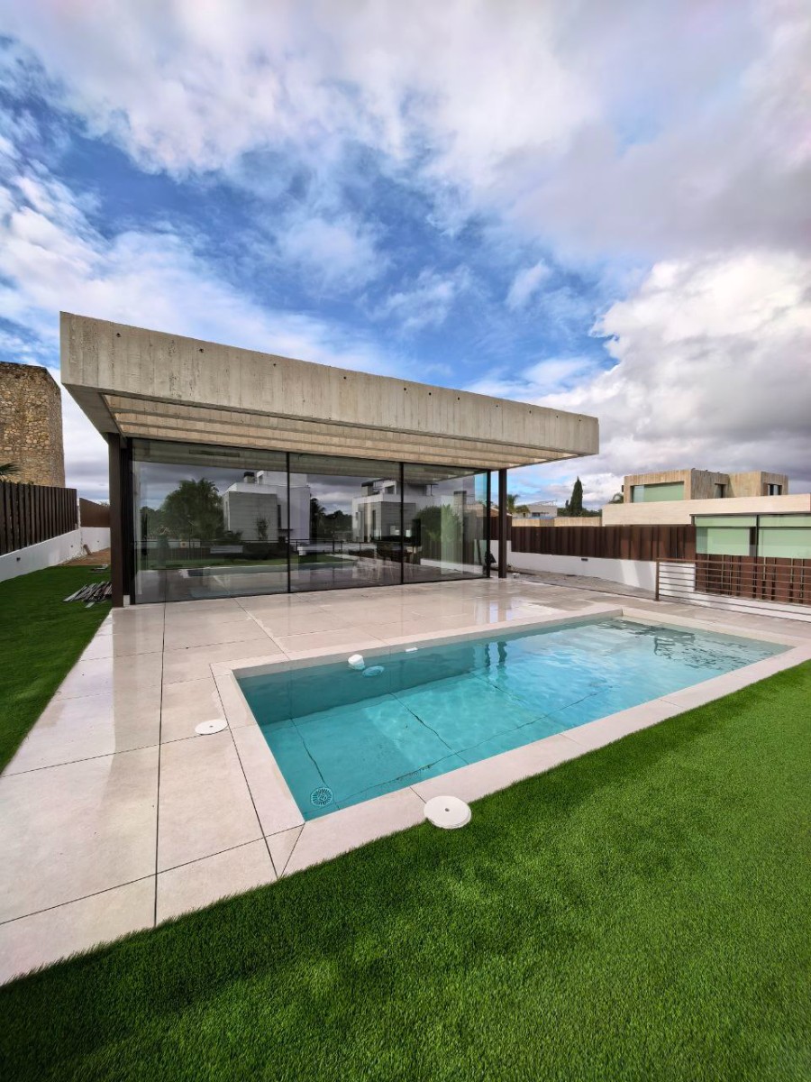 Villa i Godella, Valencia, Spanien 6 sovrum, 250 kvm. Nr. 148562