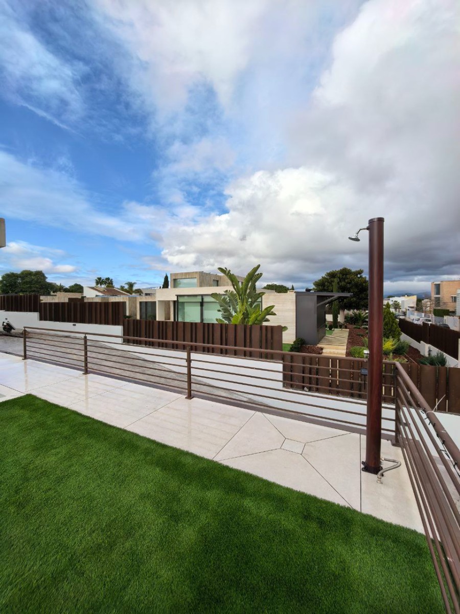 Villa i Godella, Valencia, Spanien 6 sovrum, 250 kvm. Nr. 148562