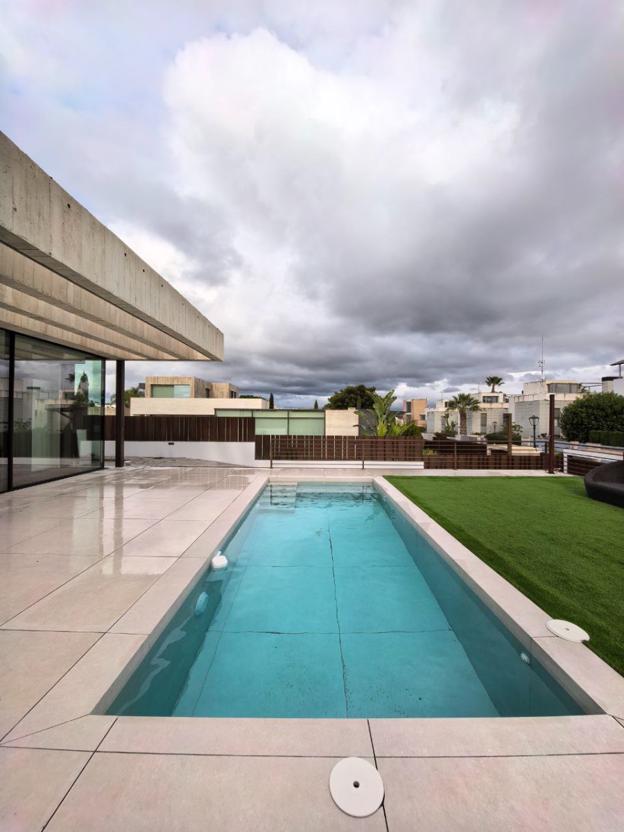 Villa i Godella, Valencia, Spanien 6 sovrum, 250 kvm. Nr. 148562