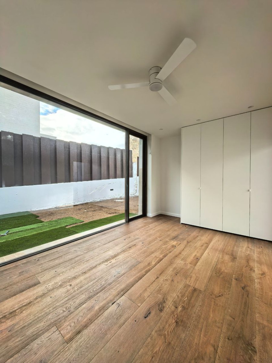 Villa i Godella, Valencia, Spanien 6 sovrum, 250 kvm. Nr. 148562