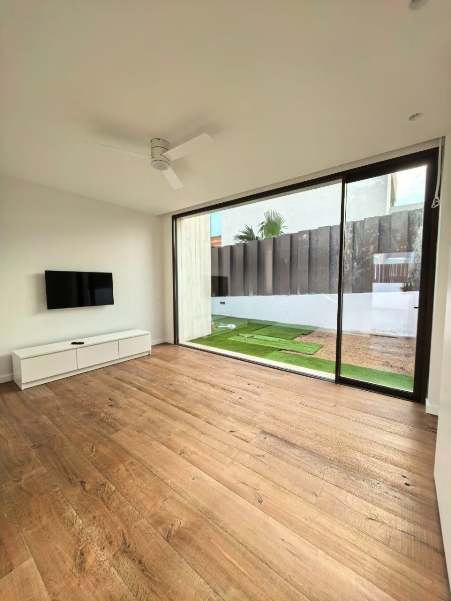 Villa i Godella, Valencia, Spanien 6 sovrum, 250 kvm. Nr. 148562