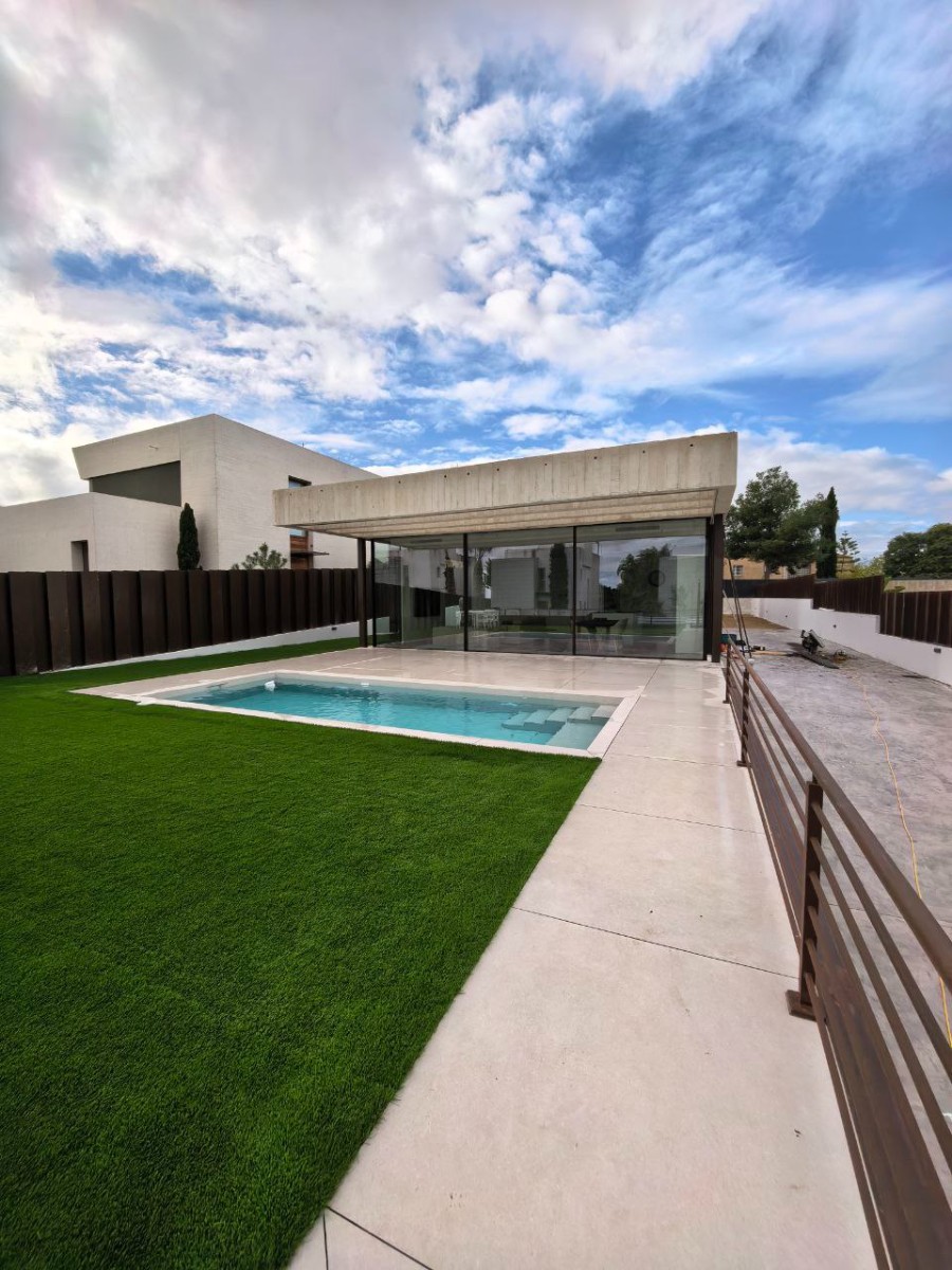 Villa i Godella, Valencia, Spanien 6 sovrum, 250 kvm. Nr. 148562