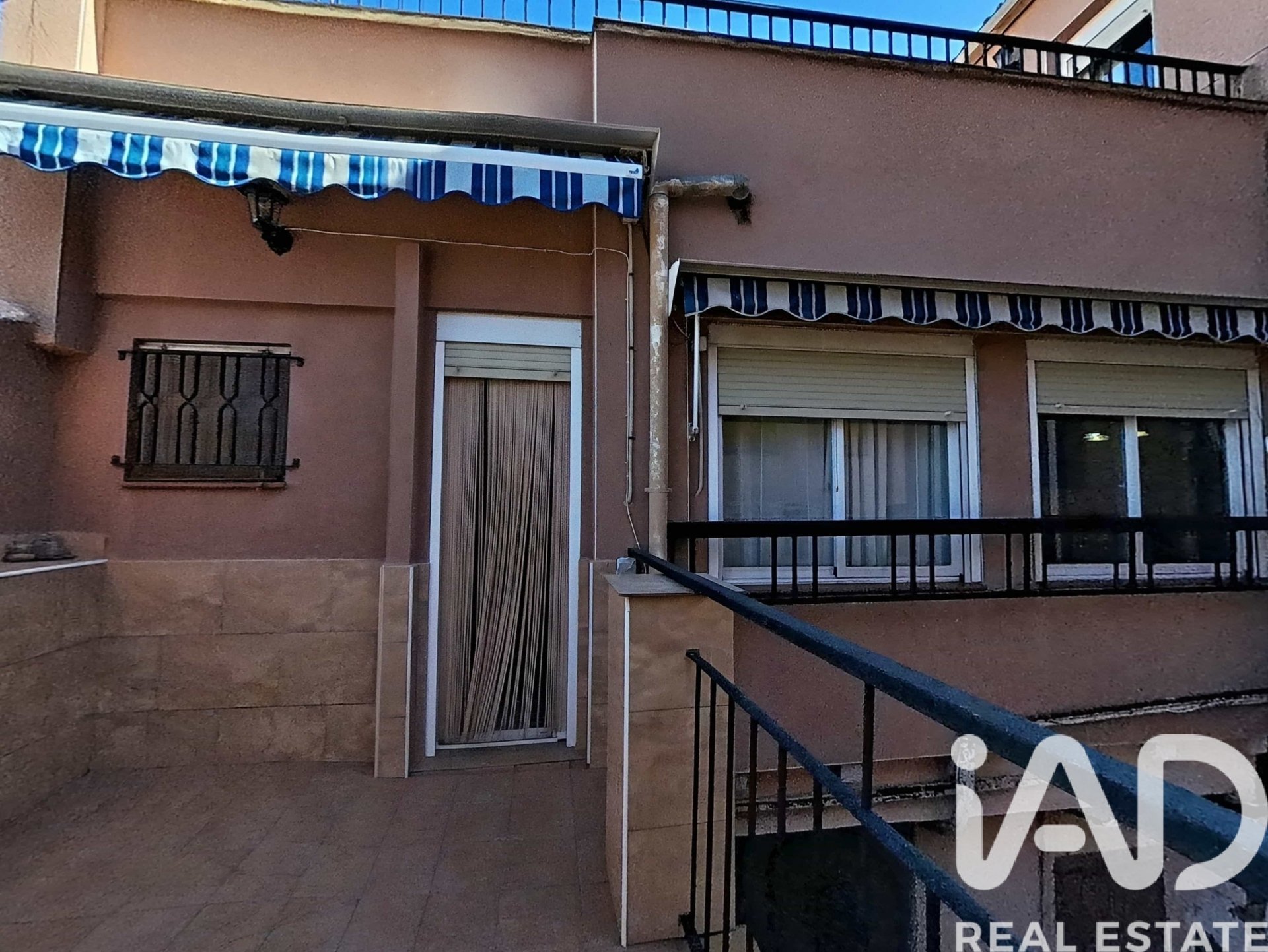 Villa in Spanien 6 Schlafzimmer, 250 m2 Nr. 152792