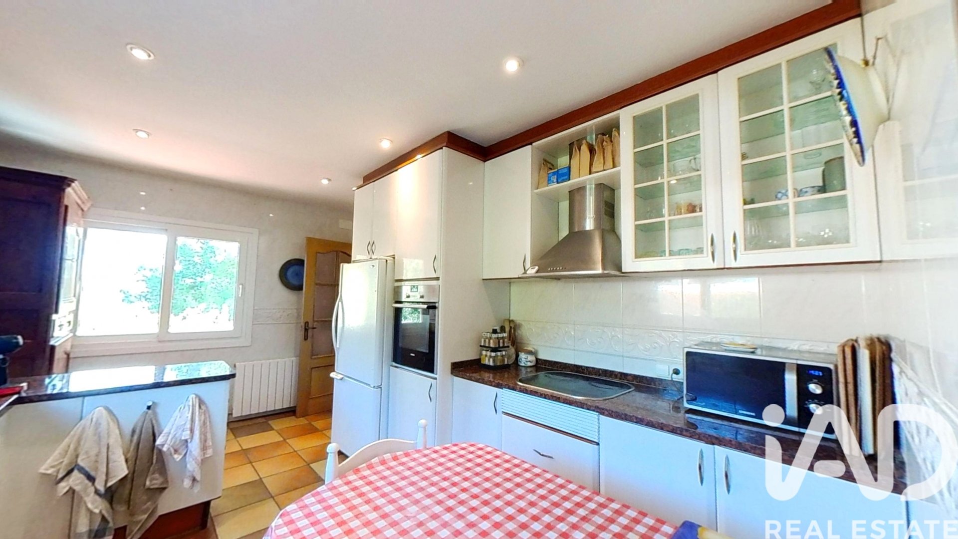 House à La Bisbal Del Penedes, Tarragona, Espagne 5 chambres, 633 m2 No. 152793