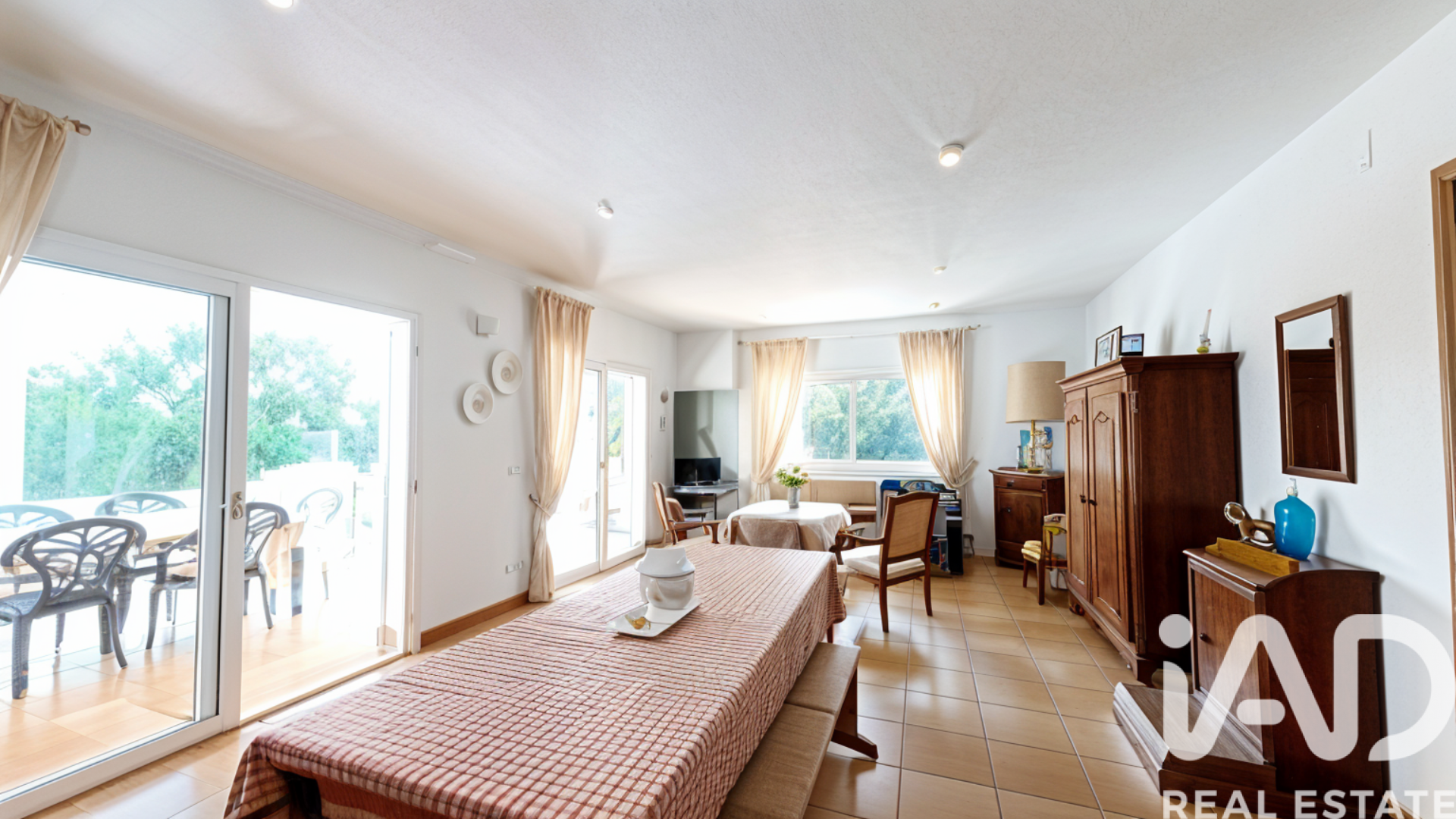 House à La Bisbal Del Penedes, Tarragona, Espagne 5 chambres, 633 m2 No. 152793