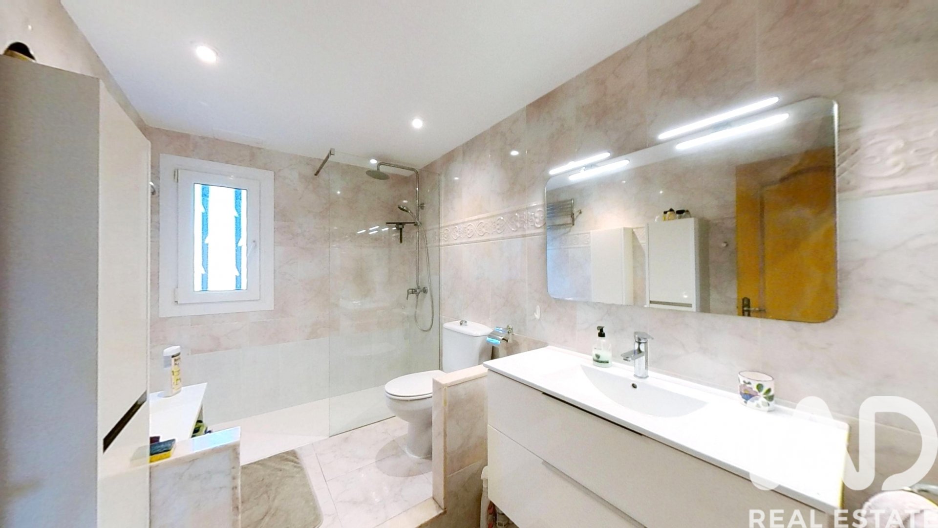 House à La Bisbal Del Penedes, Tarragona, Espagne 5 chambres, 633 m2 No. 152793