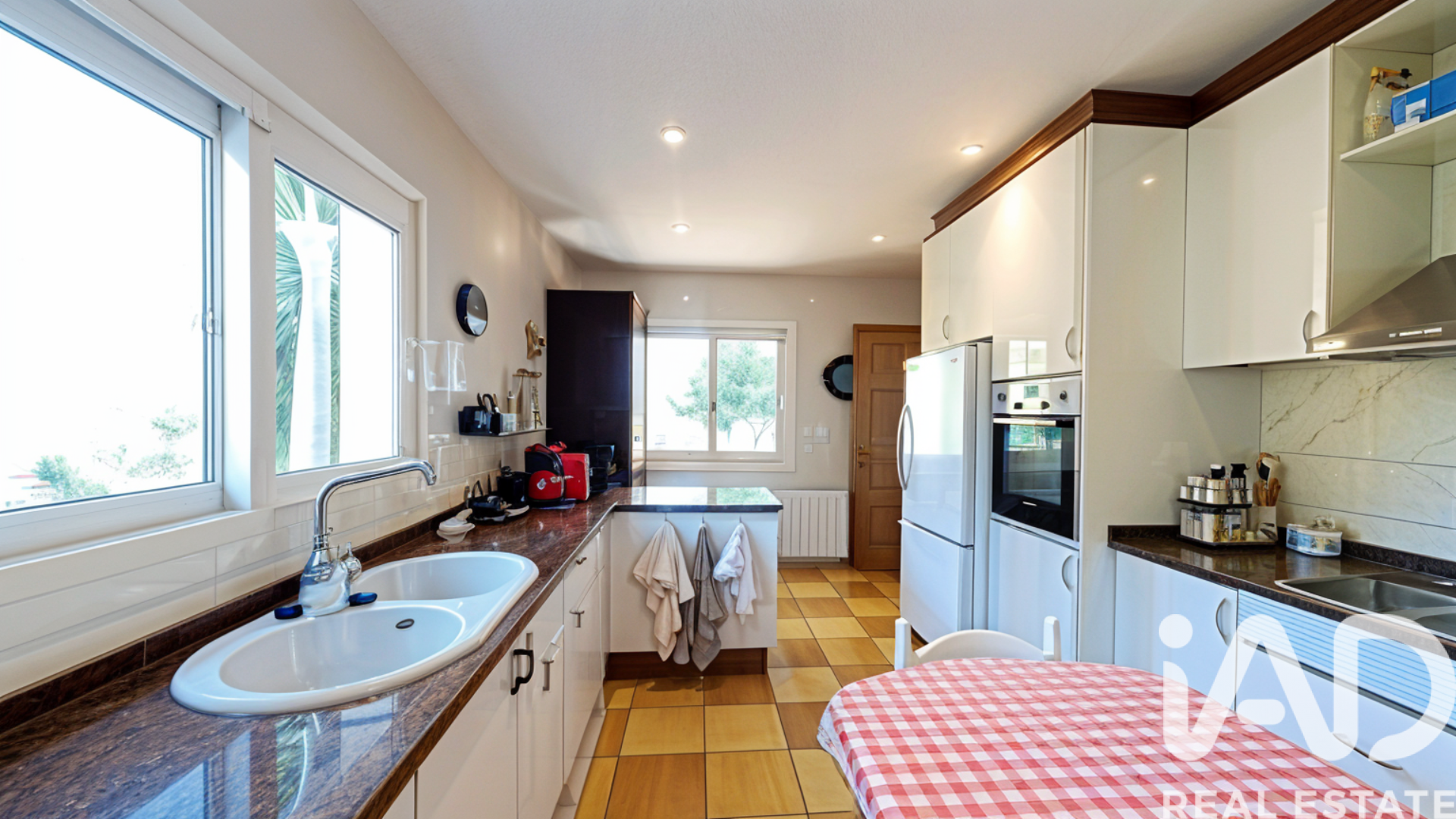 House à La Bisbal Del Penedes, Tarragona, Espagne 5 chambres, 633 m2 No. 152793