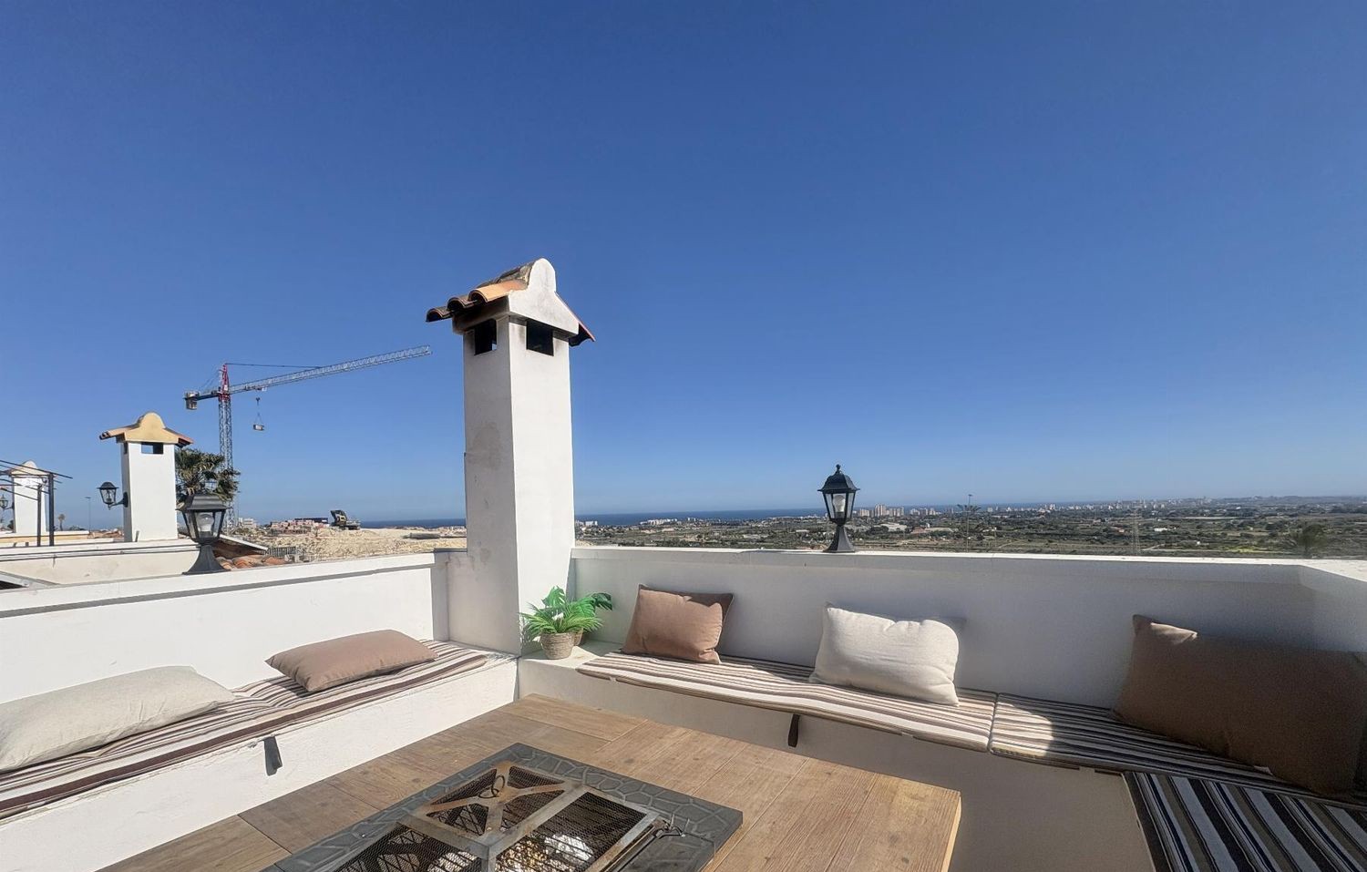 Duplex in Alicante, Spain 4 bedrooms, 140 sq.m. No. 180903