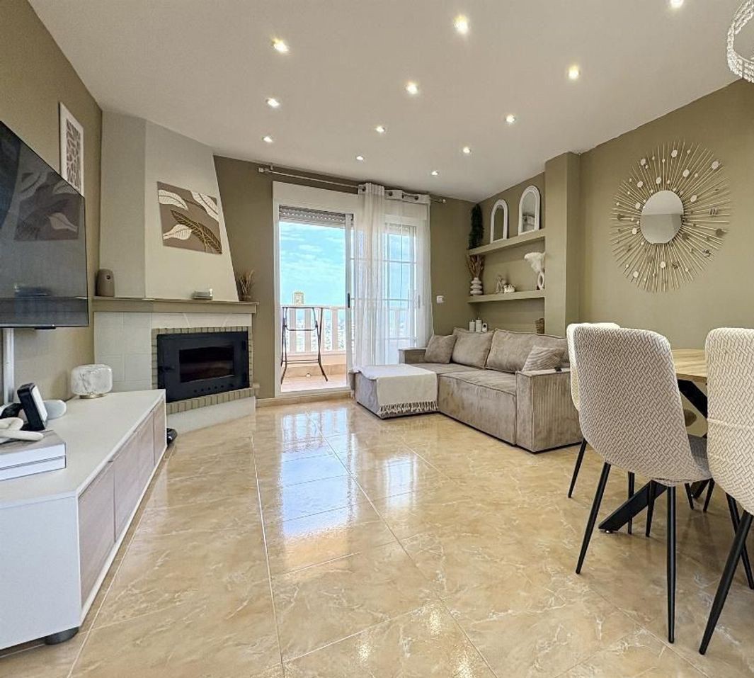 Duplex in Alicante, Spain 4 bedrooms, 140 sq.m. No. 180903
