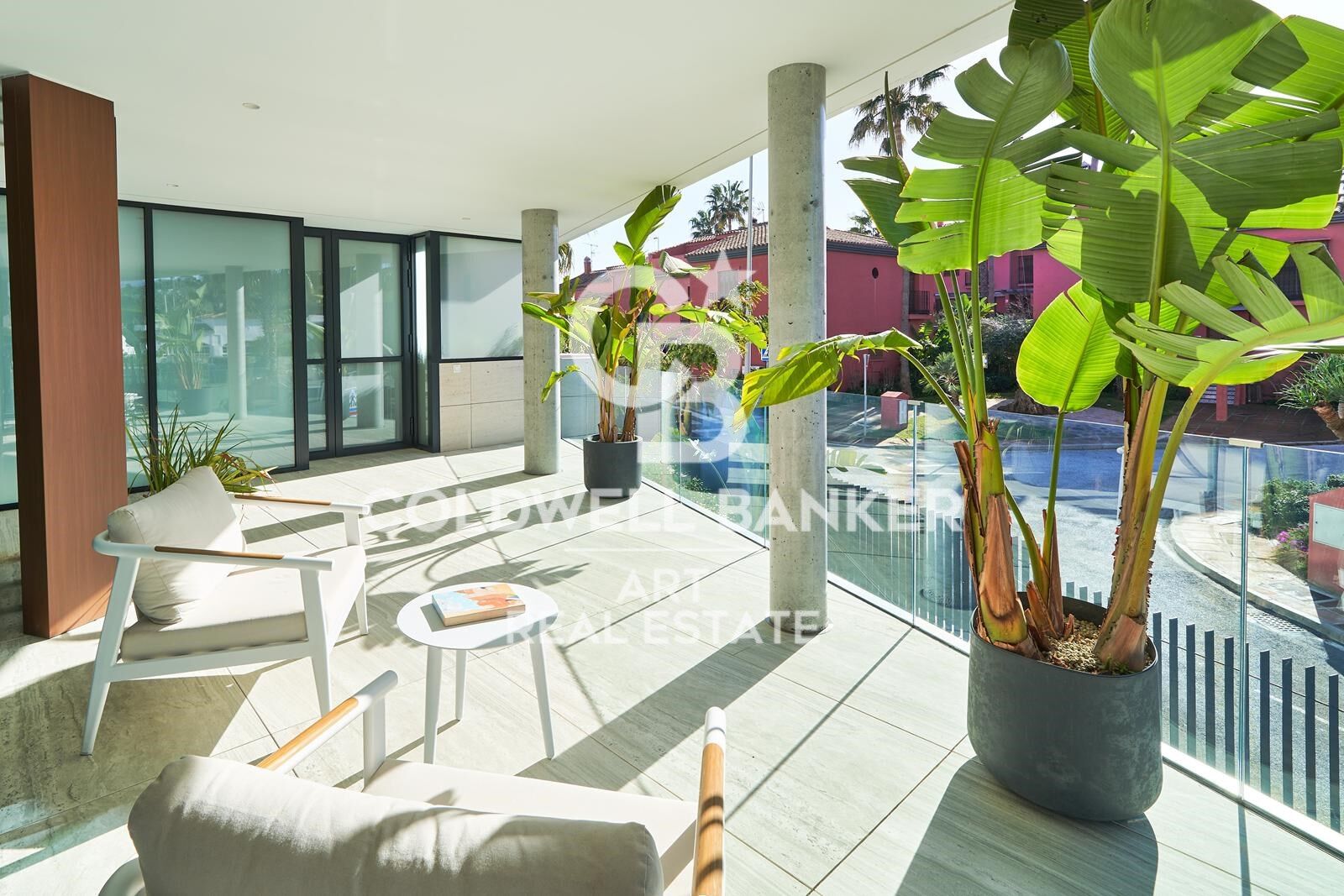 Appartamento a Estepona, Malaga, Spagna 3 camere da letto, 328 mq. N° 158659