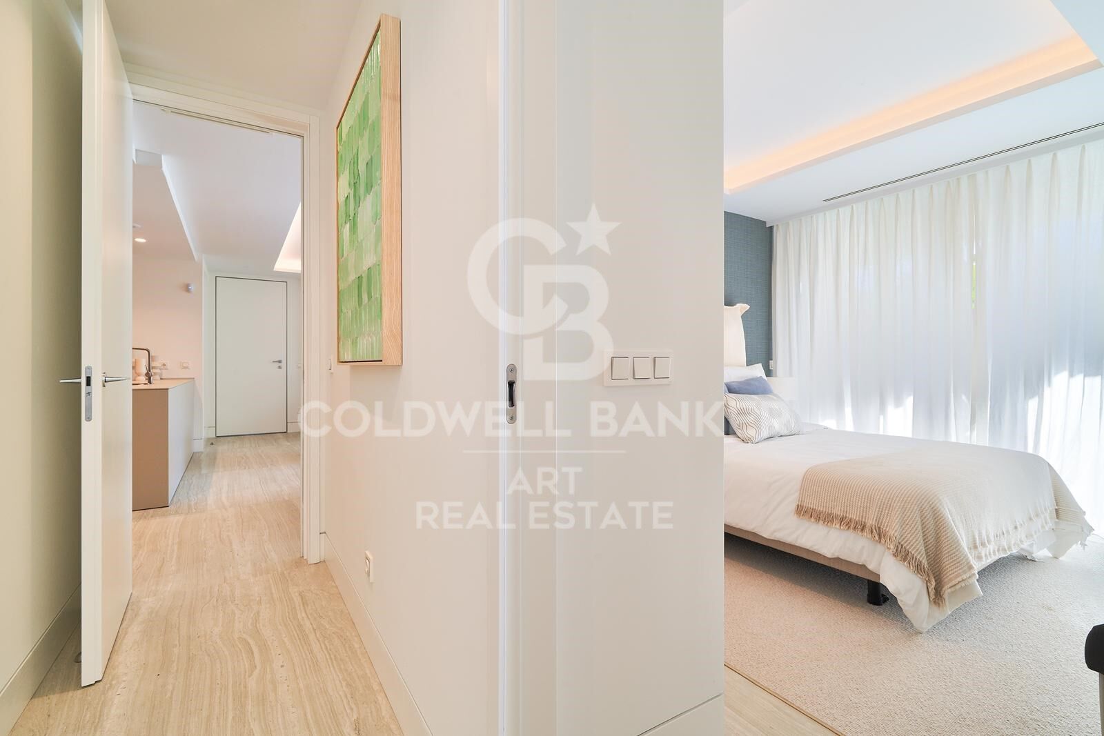 Appartamento a Estepona, Malaga, Spagna 3 camere da letto, 328 mq. N° 158659