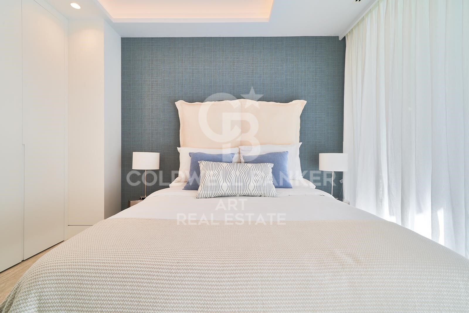 Appartamento a Estepona, Malaga, Spagna 3 camere da letto, 328 mq. N° 158659