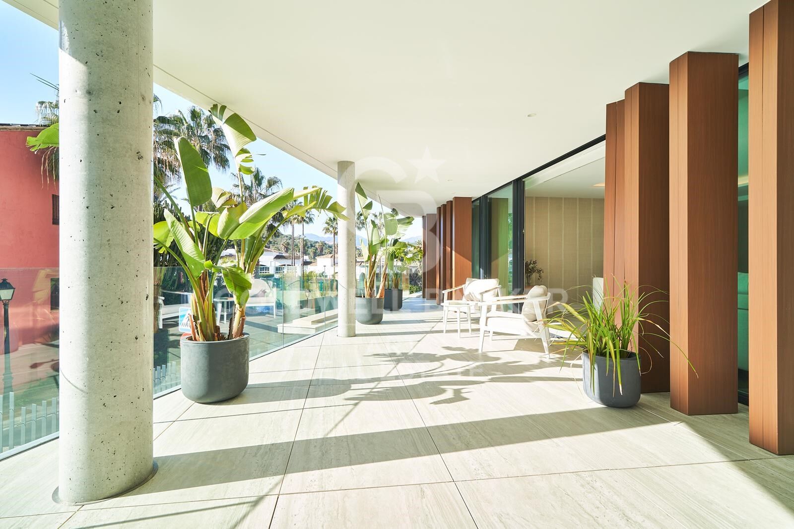 Appartamento a Estepona, Malaga, Spagna 3 camere da letto, 328 mq. N° 158659