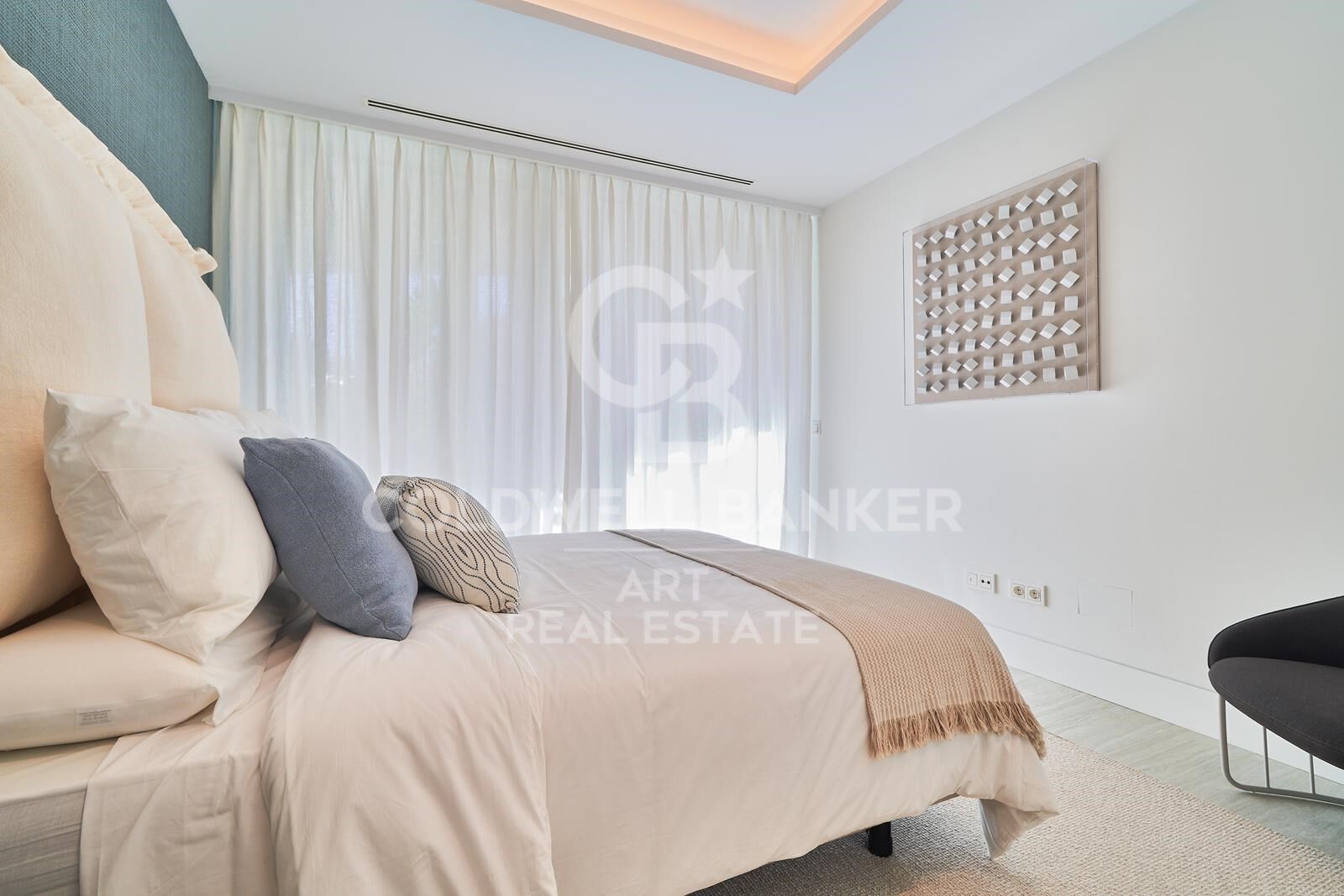 Appartamento a Estepona, Malaga, Spagna 3 camere da letto, 328 mq. N° 158659
