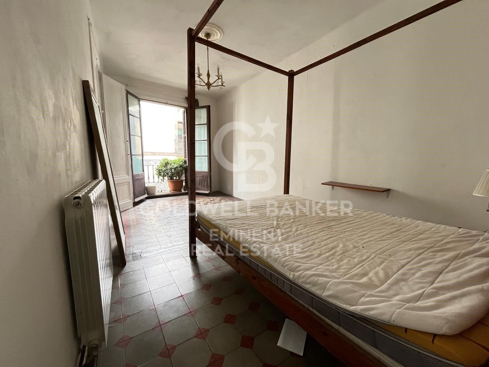 Apartment in Barcelona, Spain 4 bedrooms, 135 sq.m. No. 158663