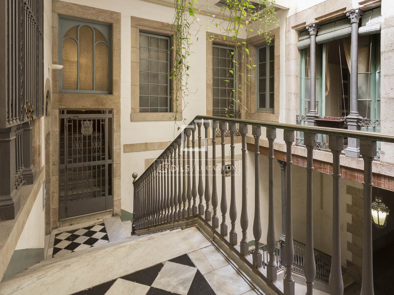 Apartment à Barcelona, Espagne 3 chambres, 190 m2 No. 164612