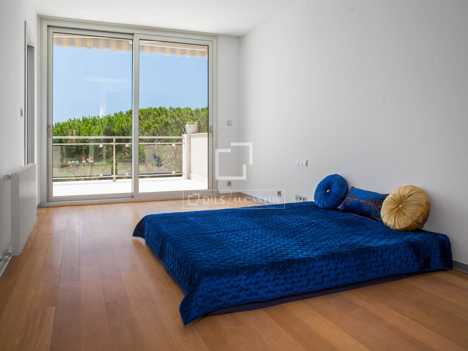 Huvila Cabrils, Barcelona, Espanja 6 makuuhuonetta, 786 m2 No. 164607