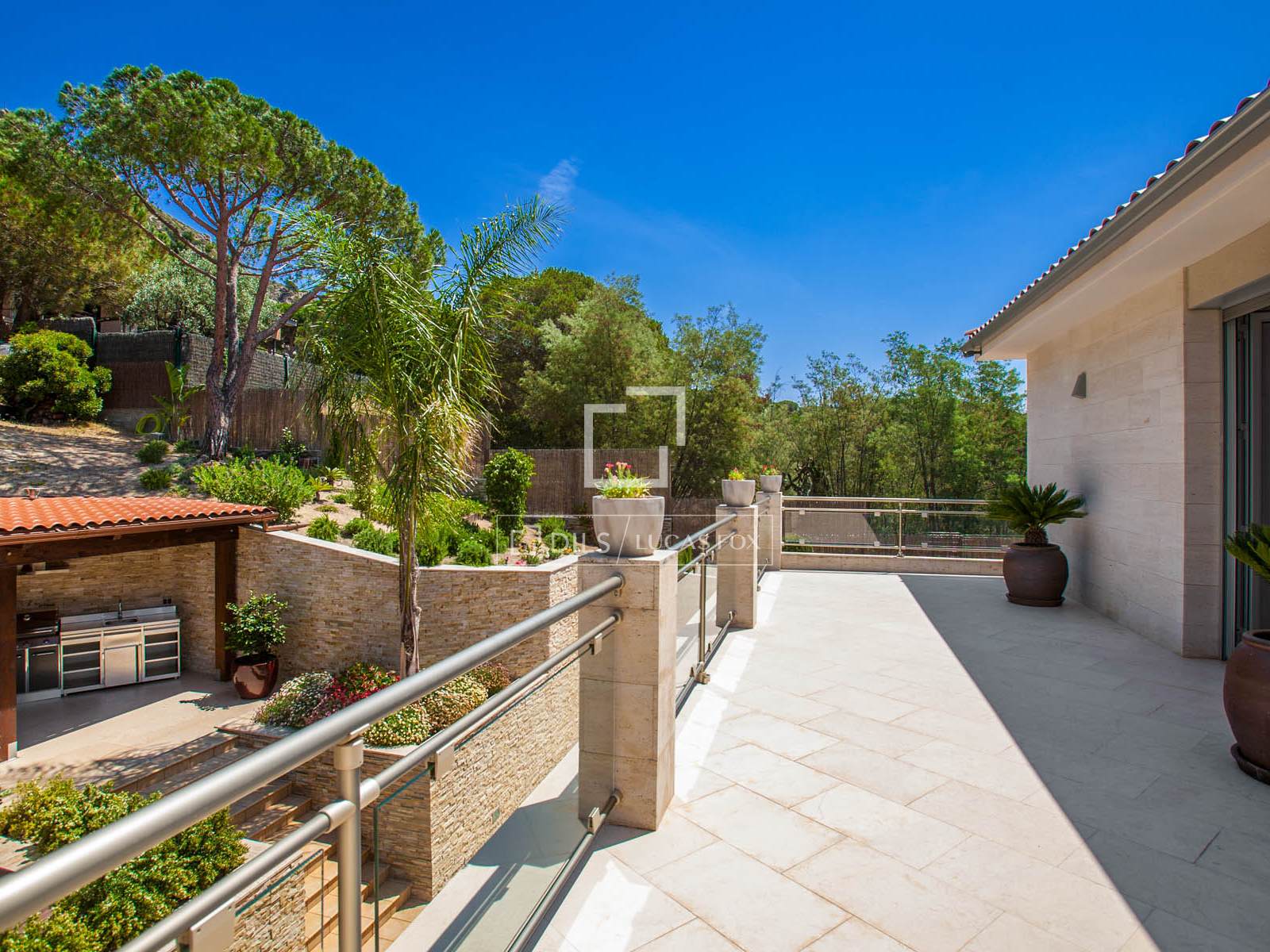 Huvila Cabrils, Barcelona, Espanja 6 makuuhuonetta, 786 m2 No. 164607