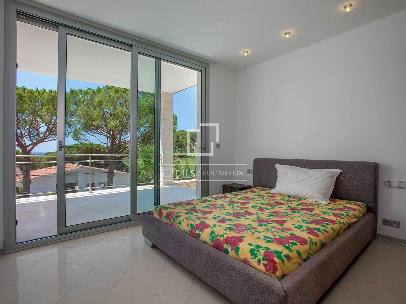 Huvila Cabrils, Barcelona, Espanja 6 makuuhuonetta, 786 m2 No. 164607