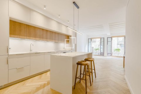 Appartamento a Barcelona, Spagna 3 camere da letto, 125 mq. N° 164610