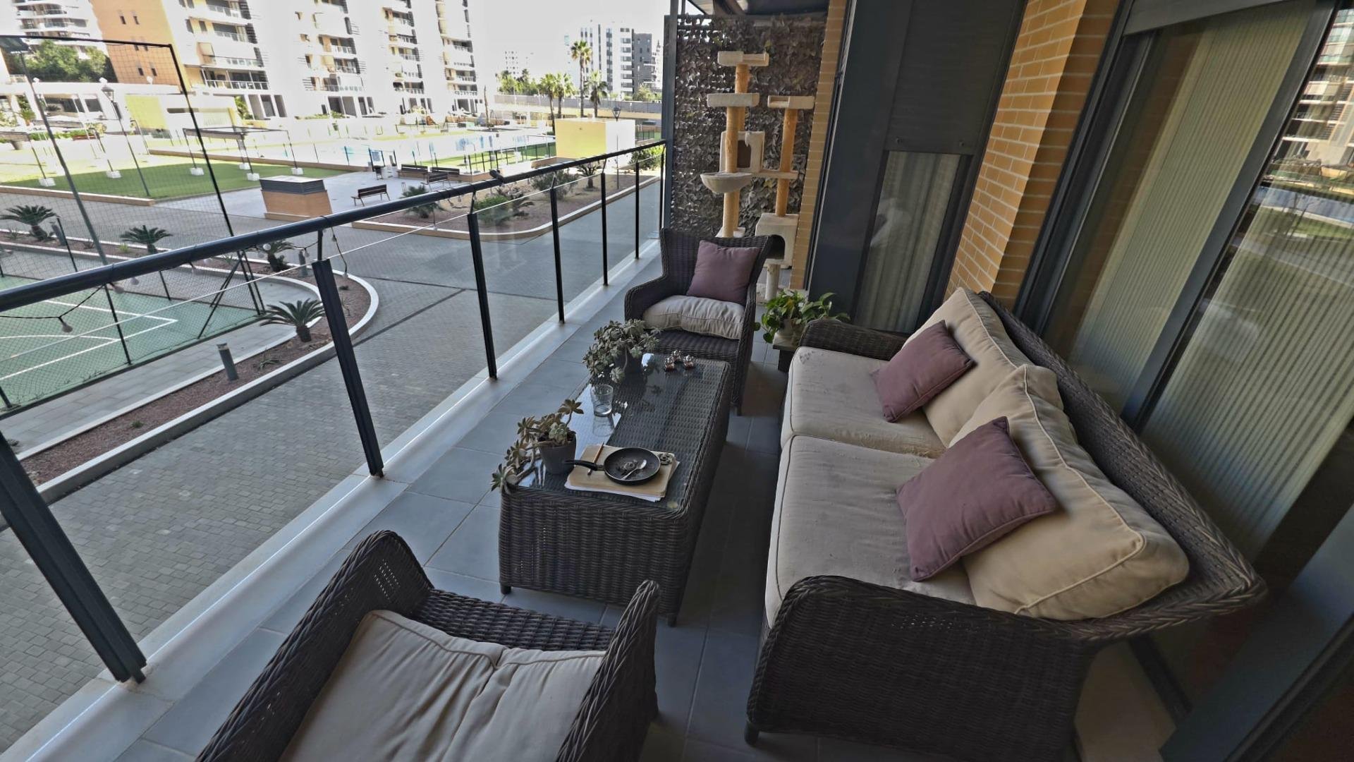 Wohnung in Alicante, Spanien 3 Schlafzimmer, 157 m2 Nr. 182506