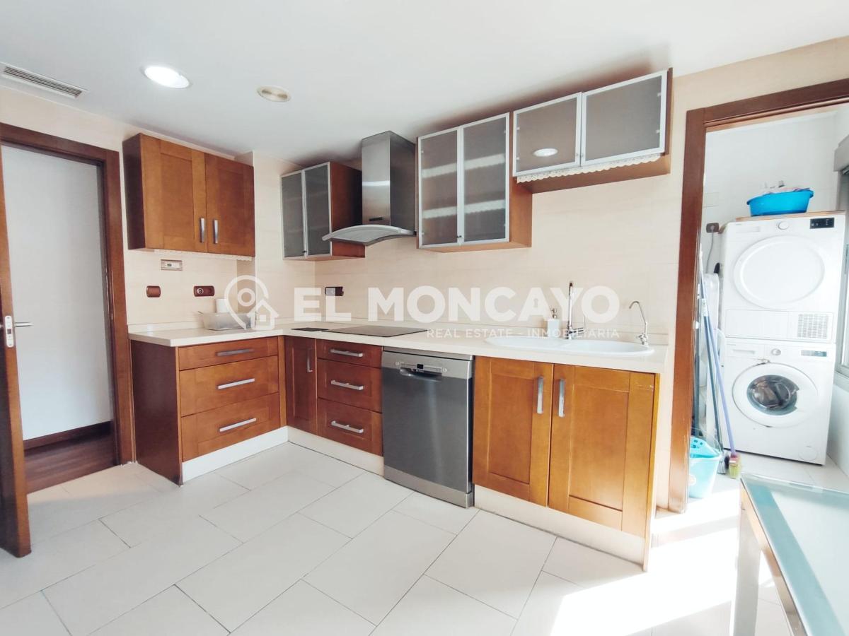 Penthouse in Guardamar del Segura, Alicante, Spain 4 bedrooms, 150 sq.m. No. 149075