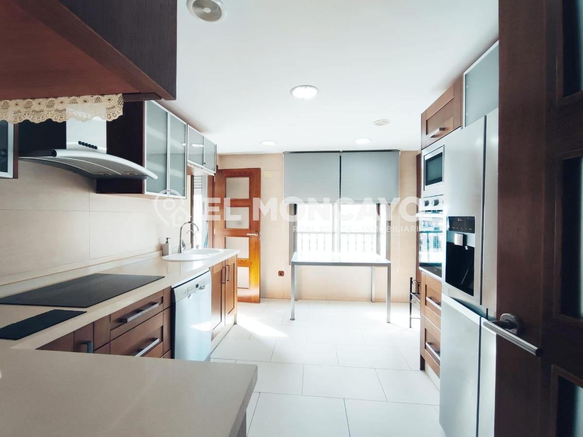 Penthouse in Guardamar del Segura, Alicante, Spain 4 bedrooms, 150 sq.m. No. 149075