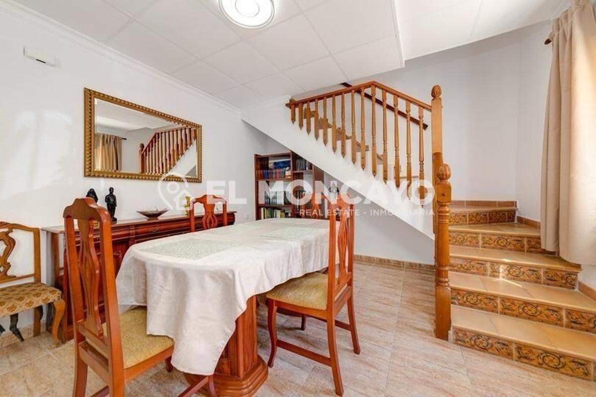 House in Guardamar del Segura, Alicante, Spain 3 bedrooms, 106 sq.m. No. 149071