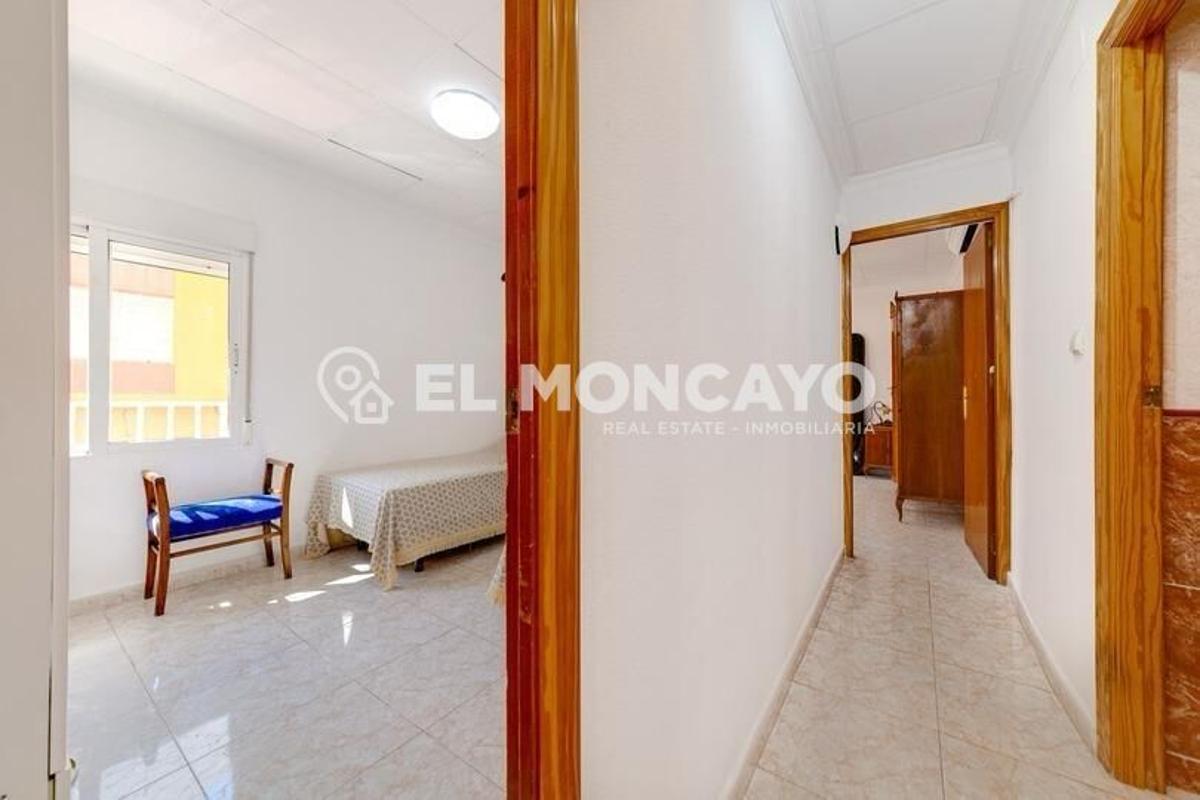 House in Guardamar del Segura, Alicante, Spain 3 bedrooms, 106 sq.m. No. 149071