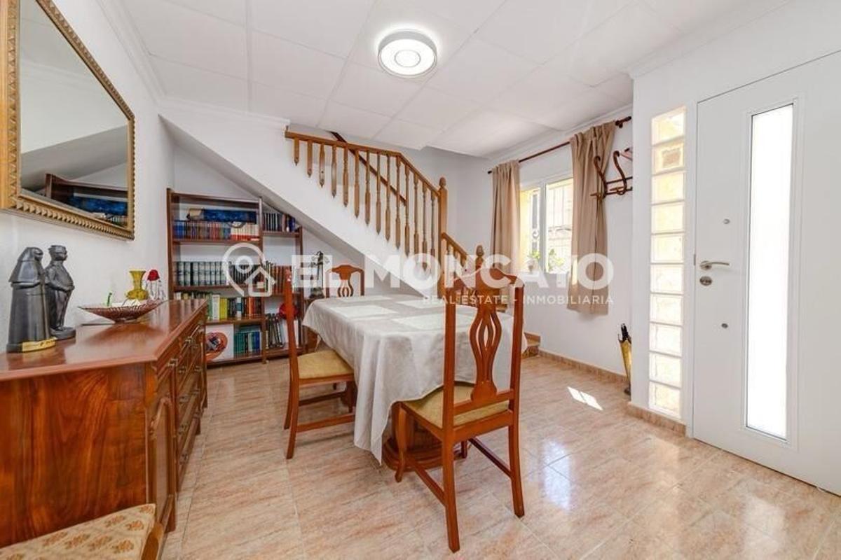 House in Guardamar del Segura, Alicante, Spain 3 bedrooms, 106 sq.m. No. 149071