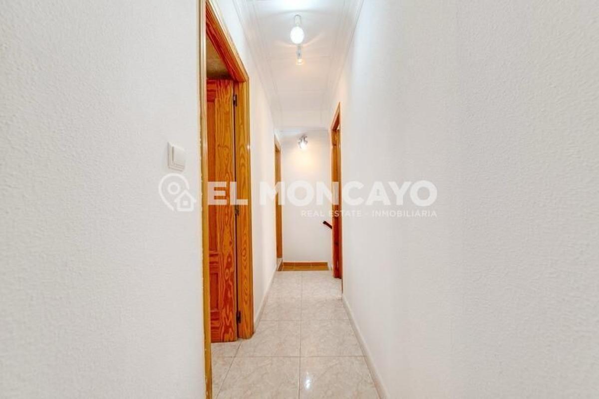 House in Guardamar del Segura, Alicante, Spain 3 bedrooms, 106 sq.m. No. 149071