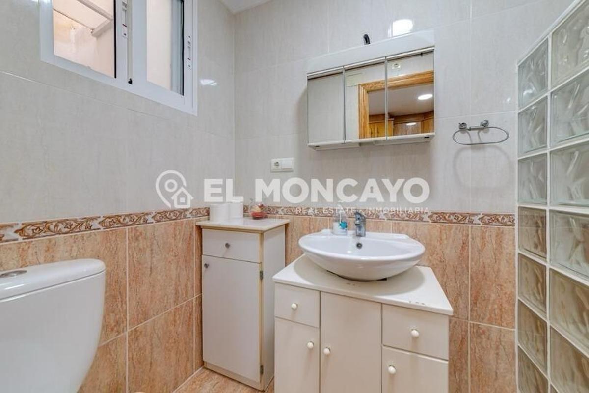 House in Guardamar del Segura, Alicante, Spain 3 bedrooms, 106 sq.m. No. 149071