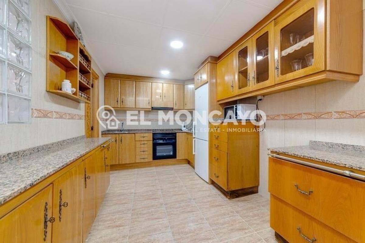 House in Guardamar del Segura, Alicante, Spain 3 bedrooms, 106 sq.m. No. 149071