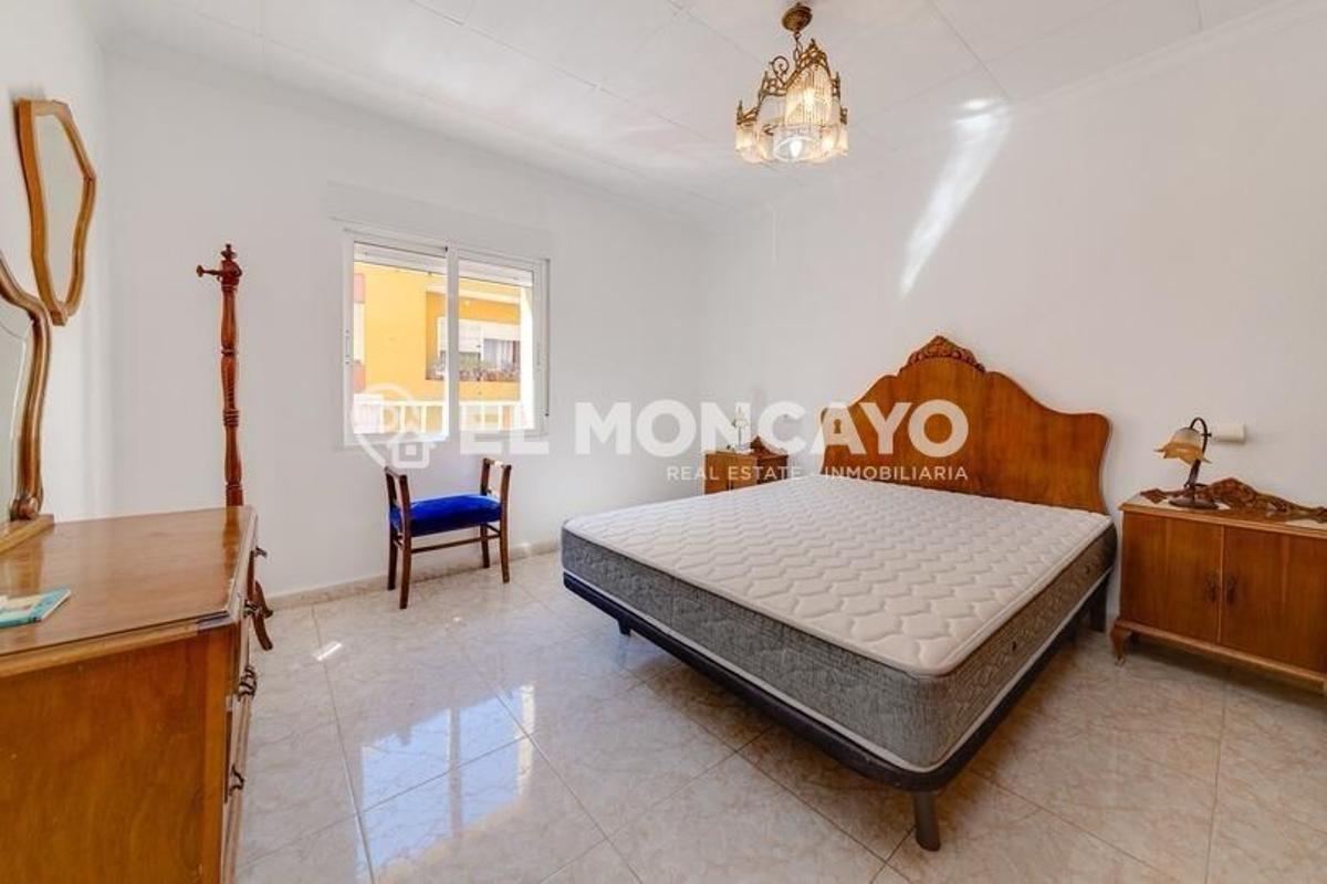 House in Guardamar del Segura, Alicante, Spain 3 bedrooms, 106 sq.m. No. 149071