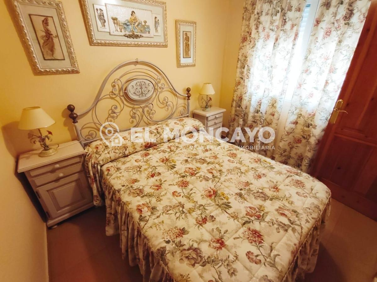 House in Guardamar del Segura, Alicante, Spain 4 bedrooms, 179 sq.m. No. 149069