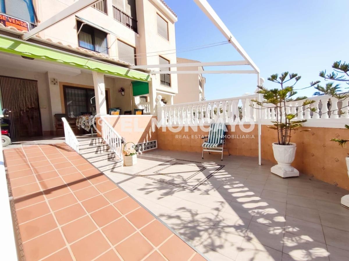 House in Guardamar del Segura, Alicante, Spain 4 bedrooms, 179 sq.m. No. 149069