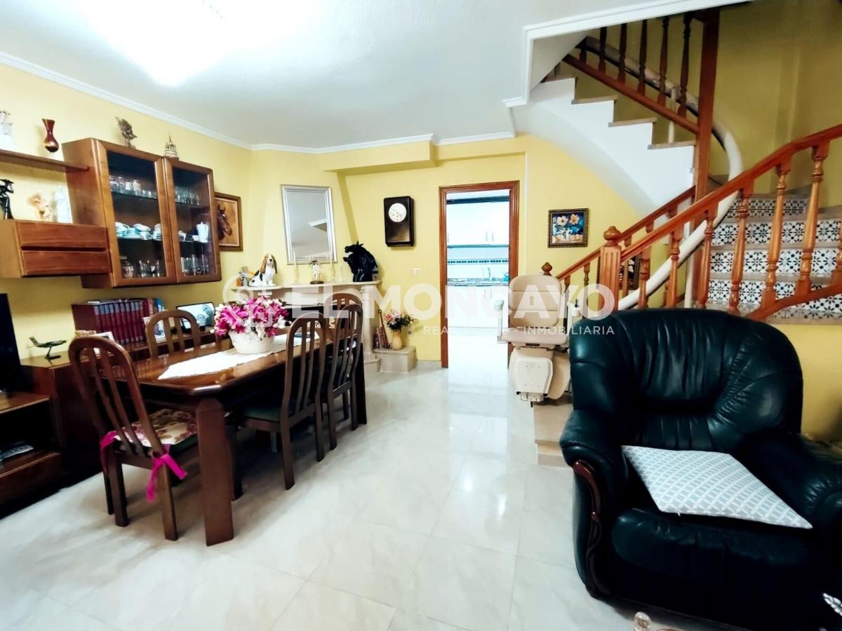 House in Guardamar del Segura, Alicante, Spain 4 bedrooms, 179 sq.m. No. 149069