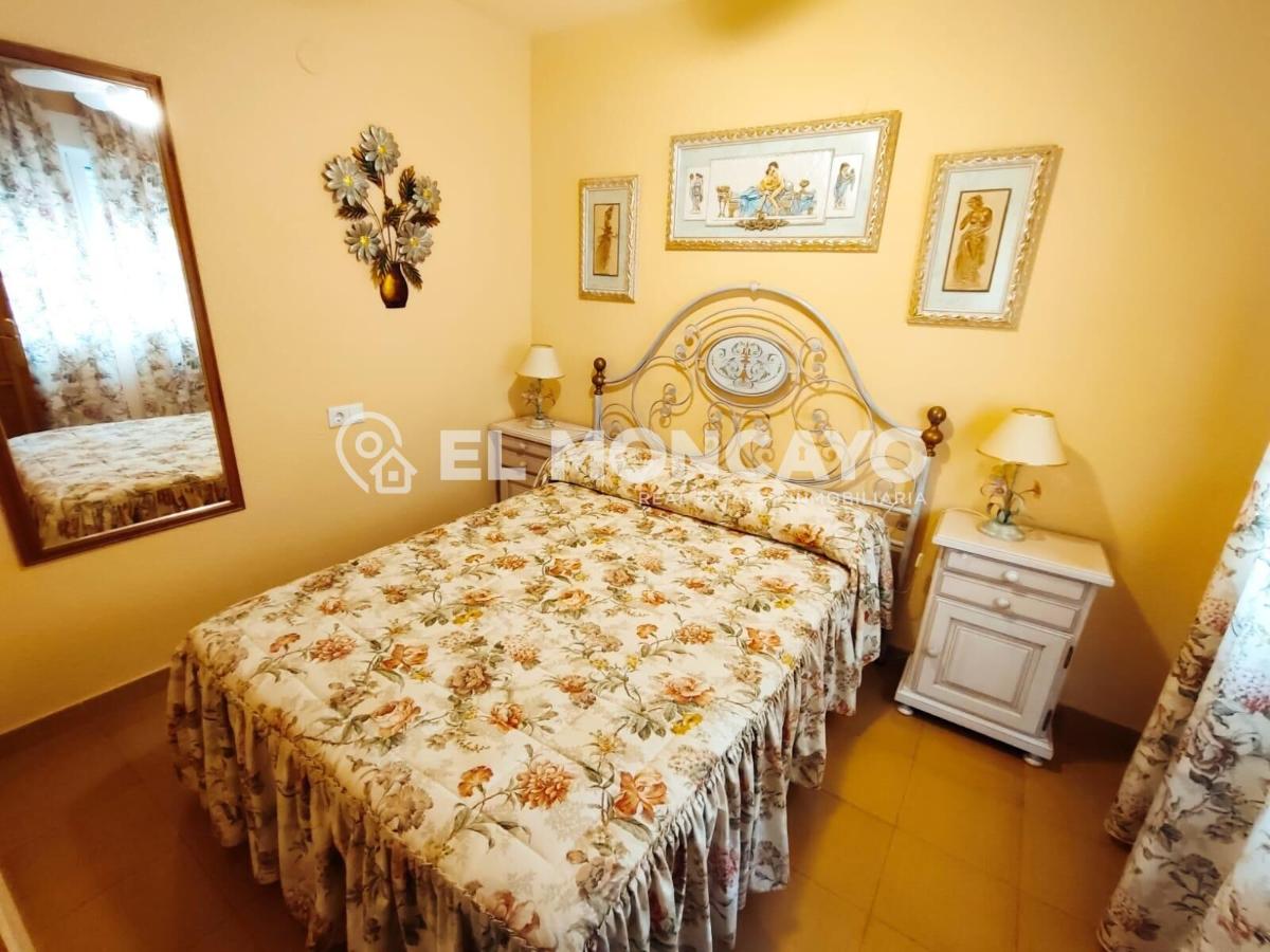 House in Guardamar del Segura, Alicante, Spain 4 bedrooms, 179 sq.m. No. 149069