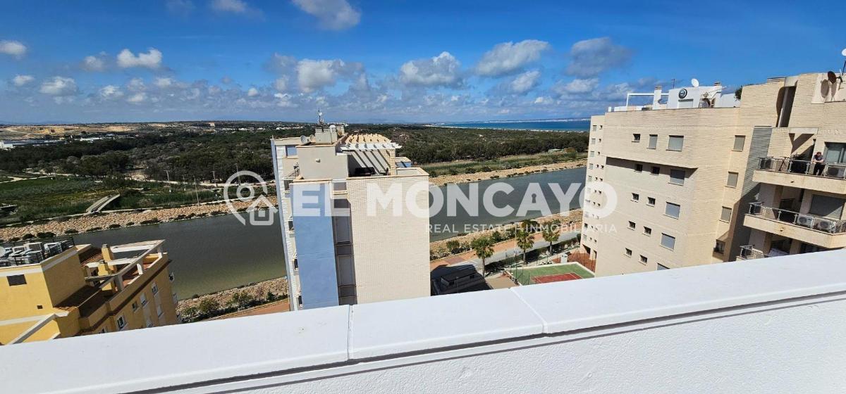 Penthouse w Guardamar del Segura, Alicante, Hiszpania 3 sypialnie, 112 mkw. nr 149070