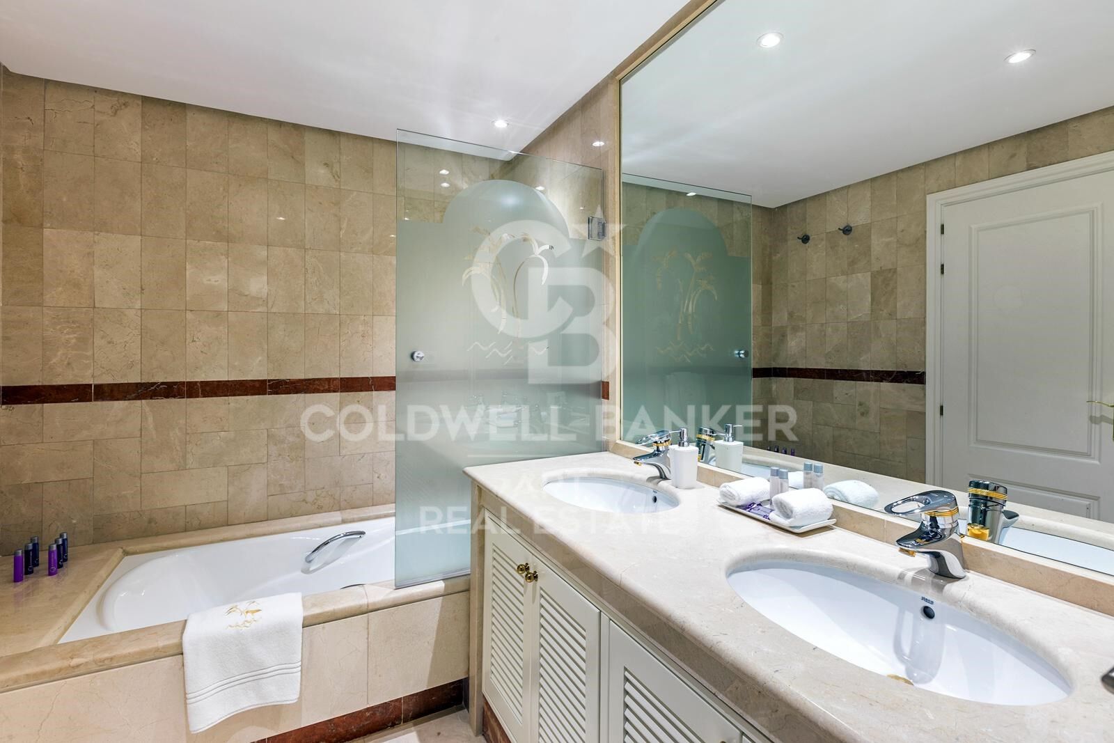 Attico a Marbella, Malaga, Spagna 3 camere da letto, 281 mq. N° 158172