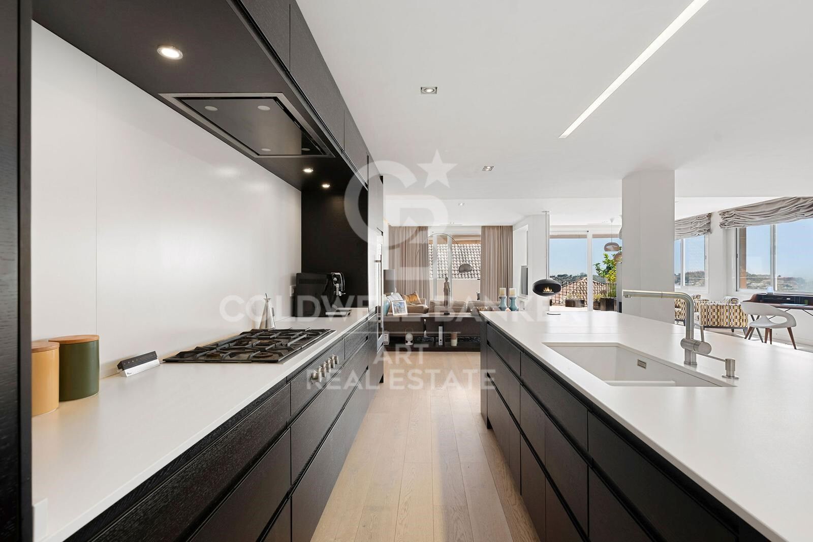Duplex in Marbella, Malaga, Spain 4 bedrooms, 232 sq.m. No. 158170