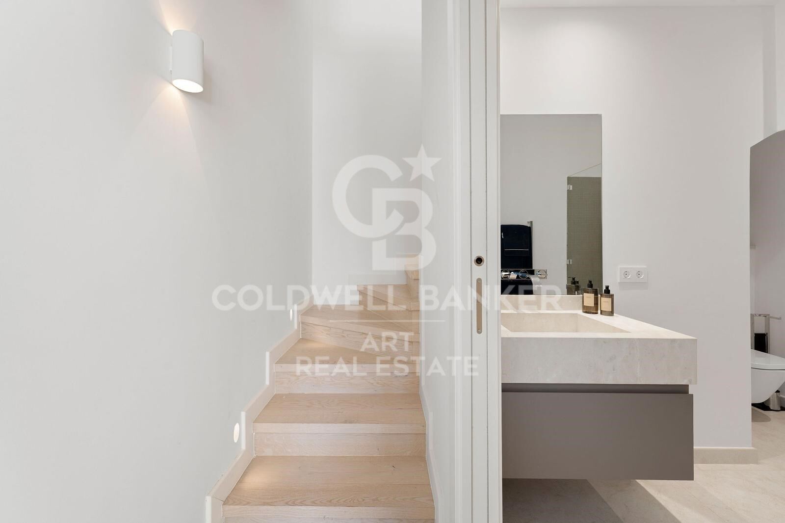 Duplex in Marbella, Malaga, Spain 4 bedrooms, 232 sq.m. No. 158170