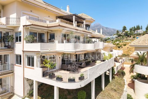 Duplex in Marbella, Malaga, Spain 4 bedrooms, 232 sq.m. No. 158170