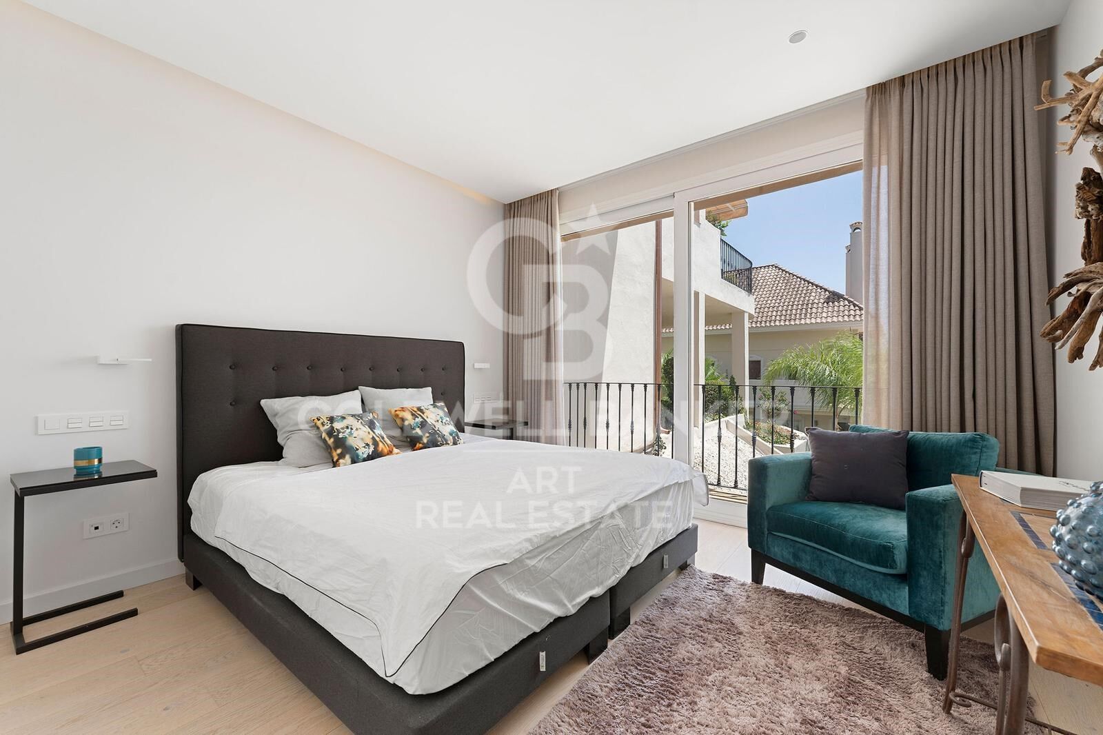 Duplex in Marbella, Malaga, Spain 4 bedrooms, 232 sq.m. No. 158170