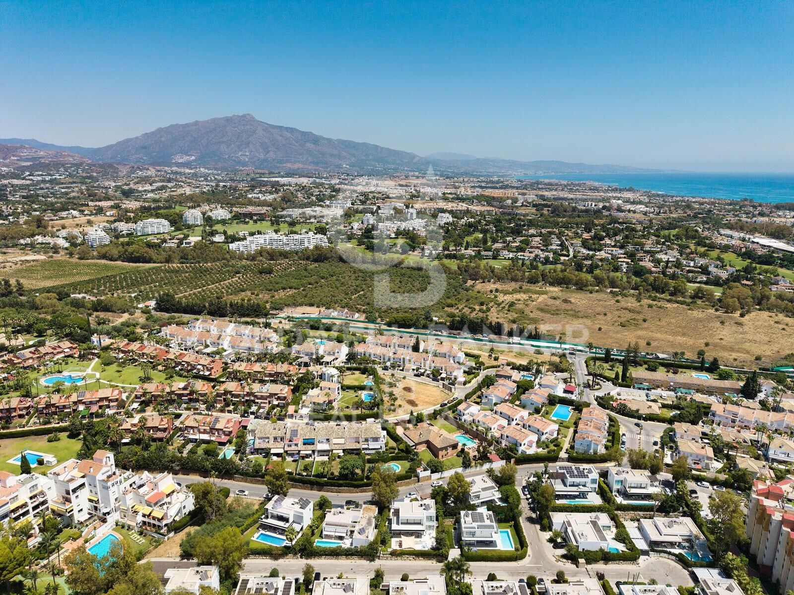 Сasa en Estepona, Málaga, España 4 dormitorios, 249 m2 No. 158168