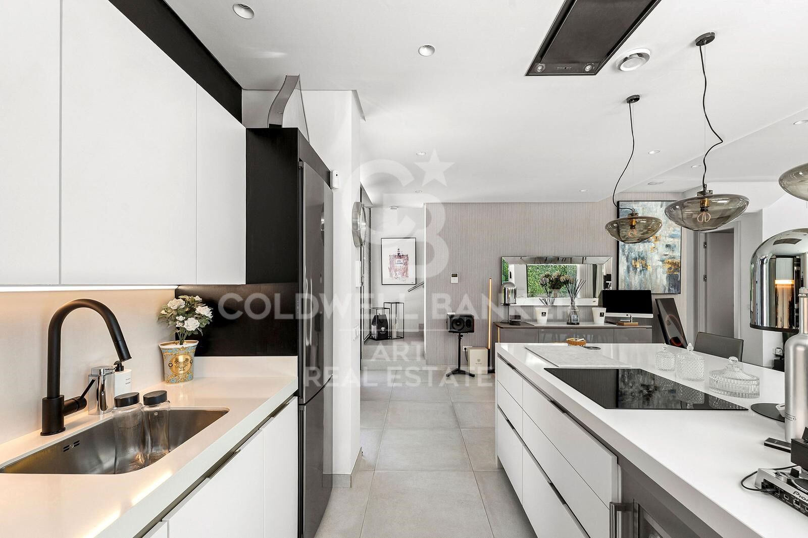 Сasa en Estepona, Málaga, España 4 dormitorios, 249 m2 No. 158168