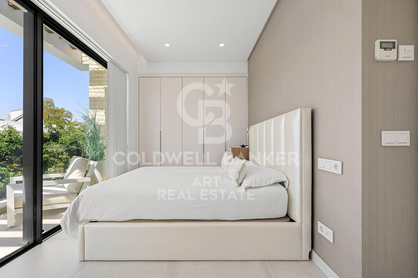 Сasa en Estepona, Málaga, España 4 dormitorios, 249 m2 No. 158168