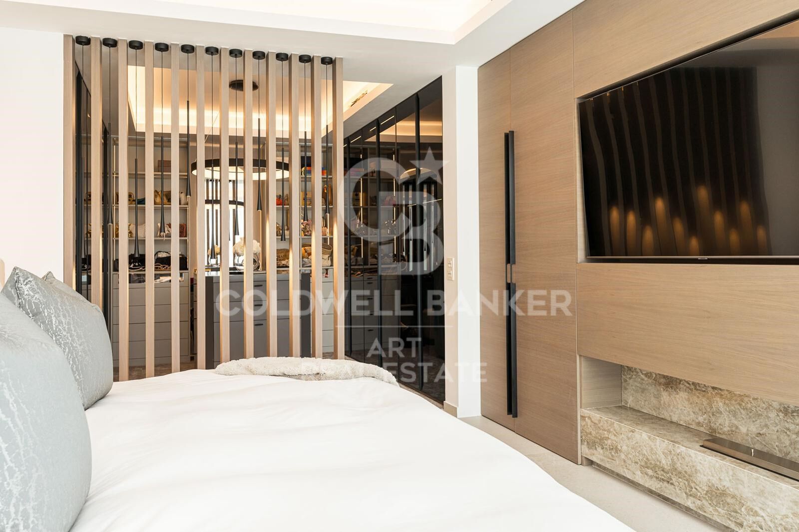 Villa in Marbella, Malaga, Spain 4 bedrooms, 360 sq.m. No. 158171